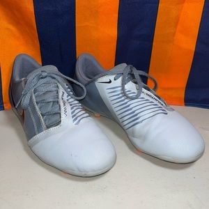 Nike Phantom Venom VNM Pro FG Soccer cleats Gray/Orange Shoes Youth Size 5.5Y